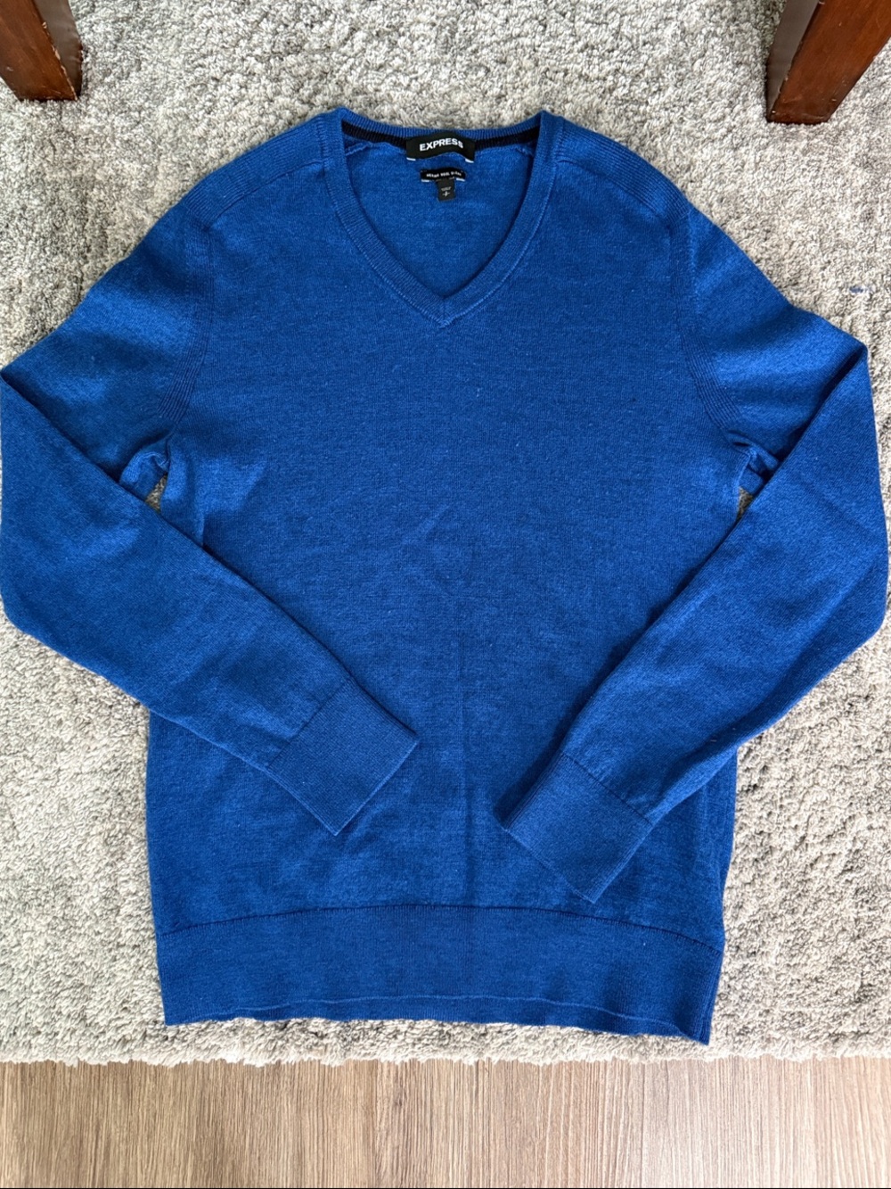 Express Men's Royal Blue V-Neck Sweater